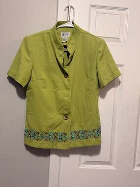 K Studio Short Sleeve Blouse Size 14 Green Embroidered
